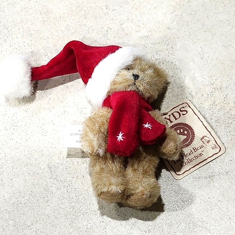 Boyd's Bears Mini Red Snowflake Scarf Santa Hat Bear Christmas 4" Miniature Tag